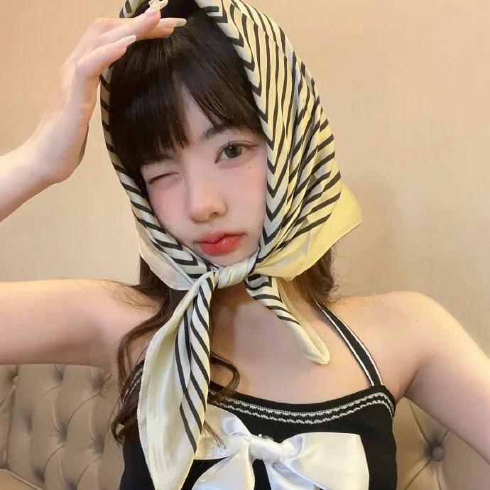 中间的房子